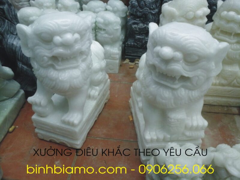 Nghê, kỳ lân quay đầu bằng đá trắng